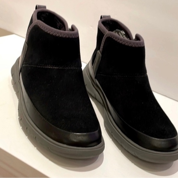 Cole Haan Zerogrand Water Resistant Boots, New with Tags - Picture 6 of 11